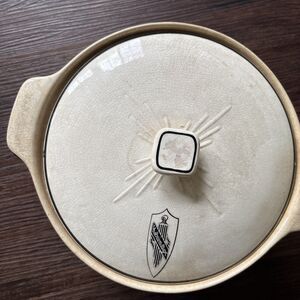 VINTAGE KELVINATOR HOTOVEN HARKER Lidded Casserole MCM Retro Cottage Collectible